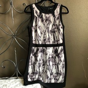 Mossimo Black/Gray Leaf/Print Dress (8)
